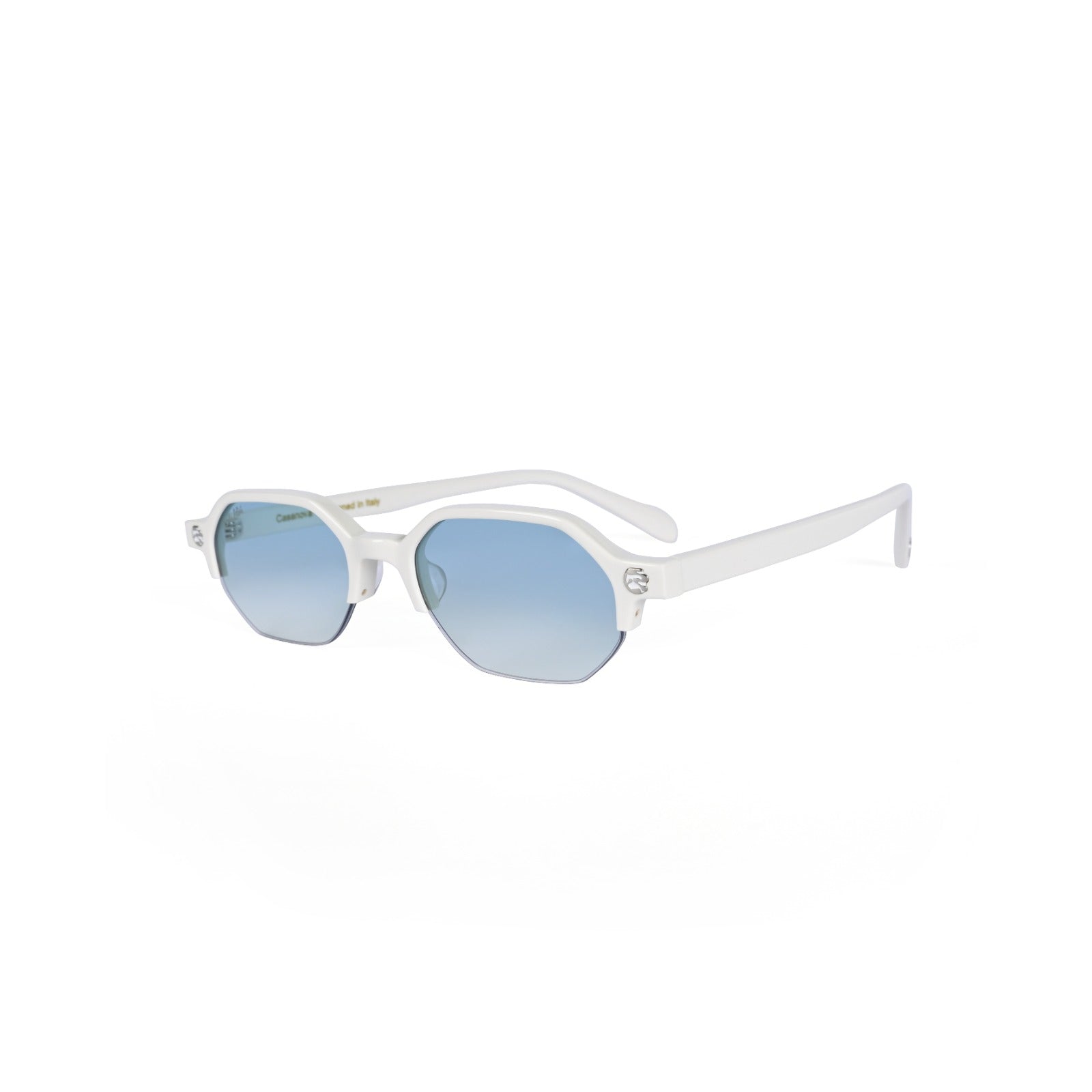 Charming Casanova | White Sky blue